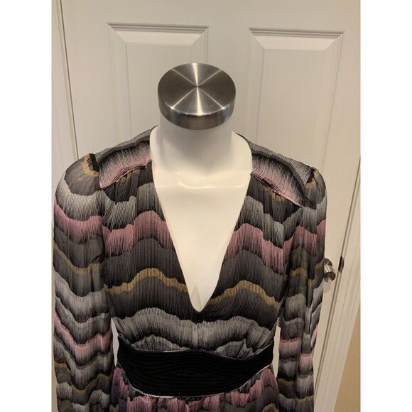 Diane Von Furstenberg Multicolor Wavy Patterned 100% Silk "Lizbeth" Dress, Sz 6 - Picture 2 of 7